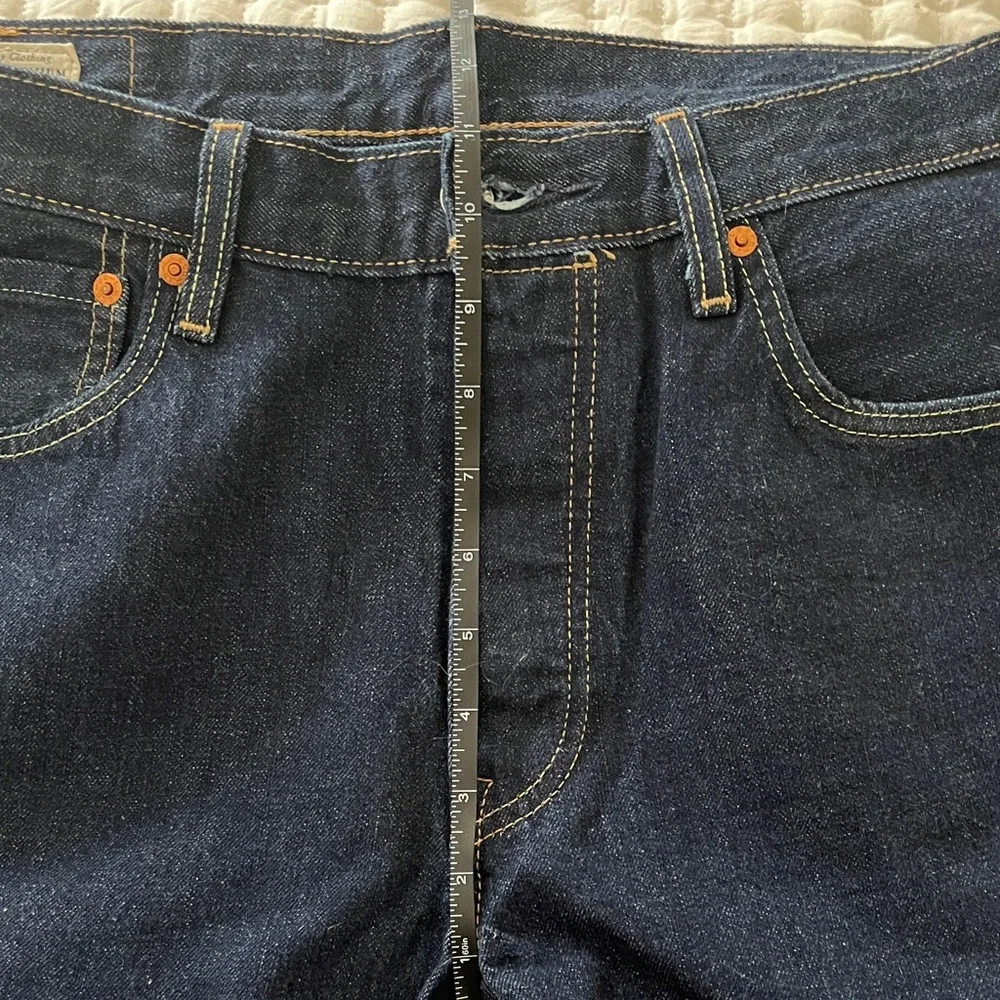 Levi's Premium 501 in Dark Indigo 34x32 (actual 34x30 see measurements) - Picture 5 of 6